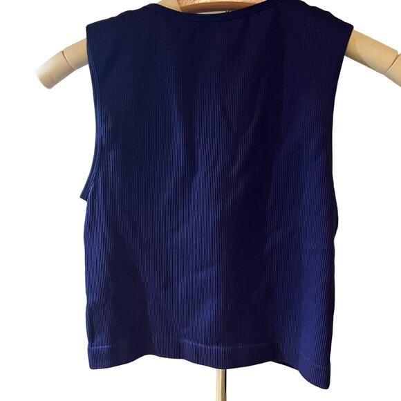 A New Day Women's Slim Fit Seamless Cropped Muscle Tank - Size Large - NWT - Picture 4 of 7